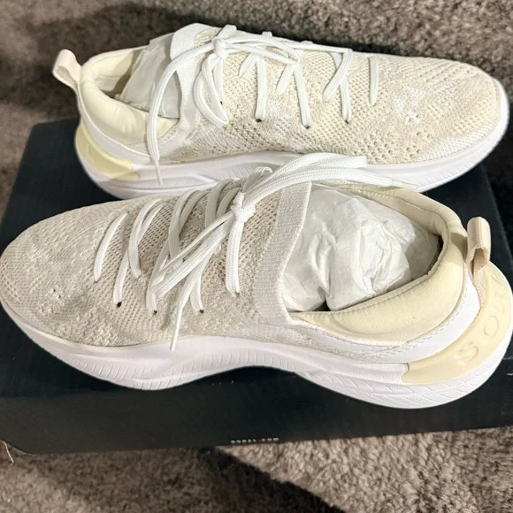 New nib Sorel beige sneakers ladies sz 7 awesome! - Picture 2 of 7